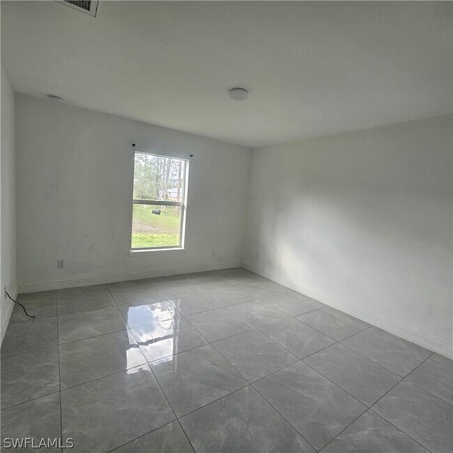 Foto del edificio - 4722 29th St SW