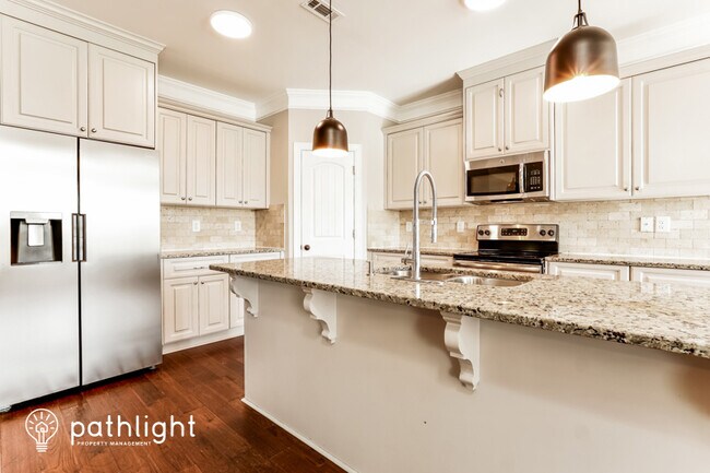 Building Photo - 128 Clarinbridge Ln