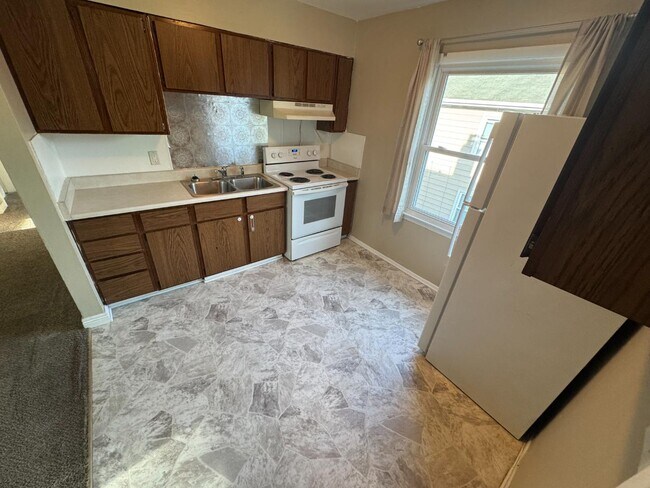 Foto del edificio - 4708-4710 W Howard Ave