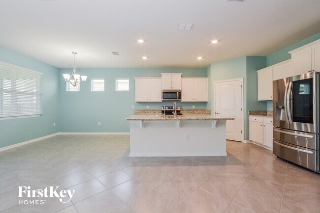 Foto del edificio - 5405 Sunshine Dr