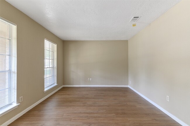 Building Photo - 10427 Huntington Pl Dr