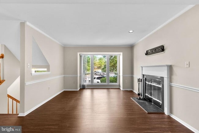 Foto del edificio - 7745 Chatfield Ln