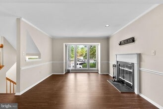 Building Photo - 7745 Chatfield Ln