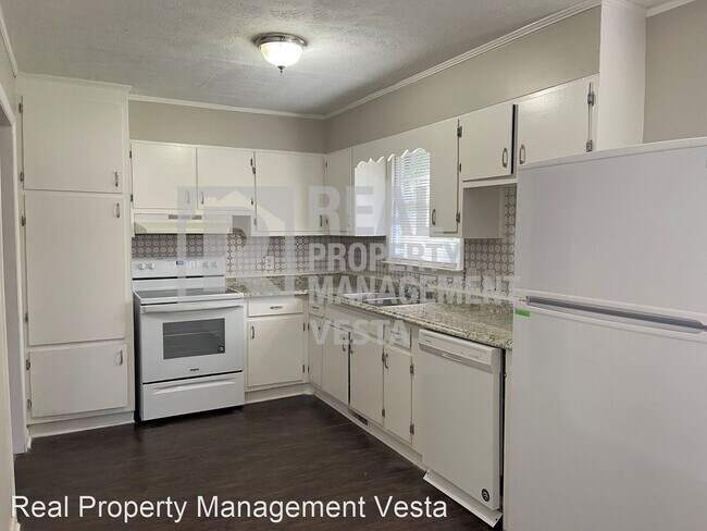 Building Photo - 5 br, 2 bath House - 4685 Sylvester Cir S