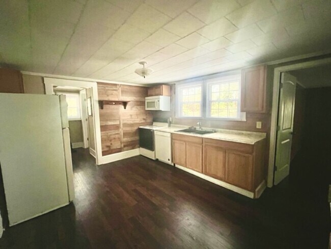 Foto del edificio - Three bedroom, 2 bath house in Asheboro