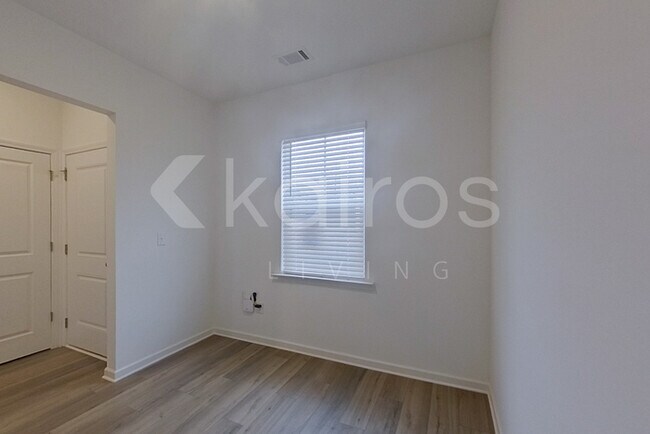 Foto del edificio - 213 Birch Ave