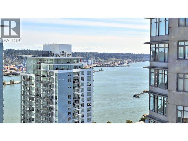 Photo du bâtiment - 892 Carnarvon St