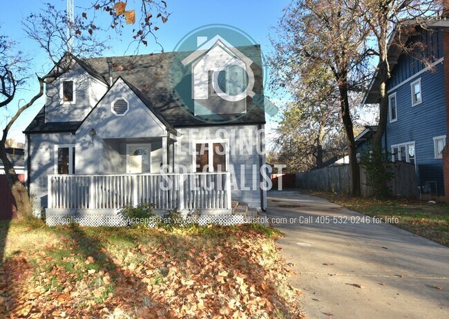 Building Photo - Central Norman 3 Bed 3 Bath MOVE IN SPECIA...