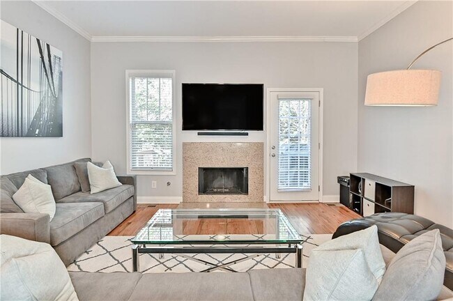 Foto del edificio - 1939 Sterling Oaks Cir NE