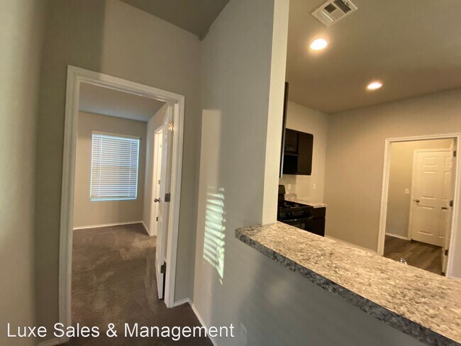Foto del edificio - 3 br, 2 bath House - 1011 N Trappers Court...