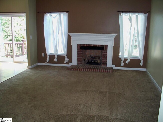 Foto del edificio - 111 Misty Meadow Dr