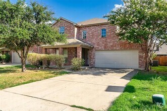 Building Photo - 1528 Canary Dr