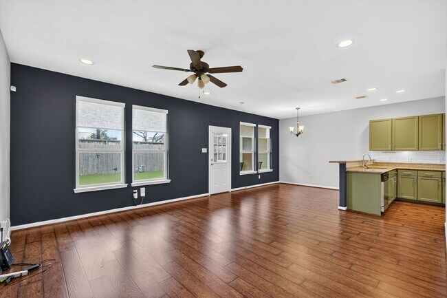 Foto del edificio - 17019 Wilthorne Gardens Ct