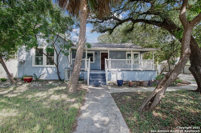 Foto principal - 445 E Mistletoe Ave
