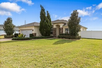 Building Photo - 4315 SW 65th Pl