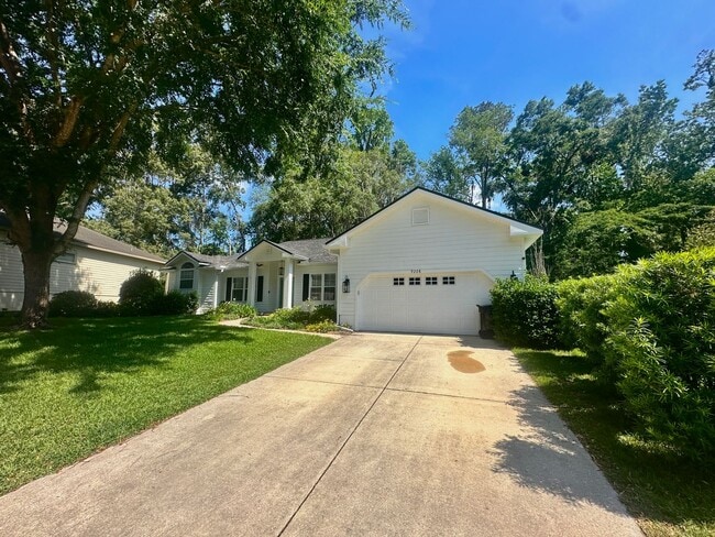 Building Photo - Spacious 4-Bedroom Gem in Sought-After Brookfield | Over 2,000 Sq Ft + Smart Features