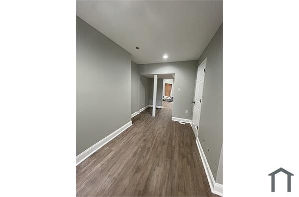 Foto del edificio - 5 Bedrooms 2 Bathrooms