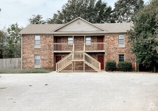 Building Photo - 1809 Windover Pl SW