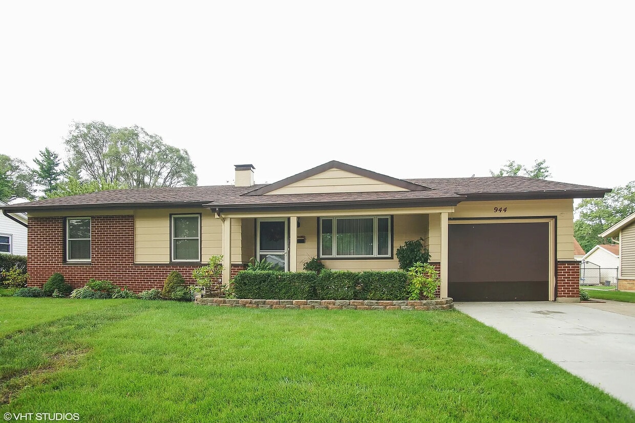 Foto principal - 944 Victoria Ln