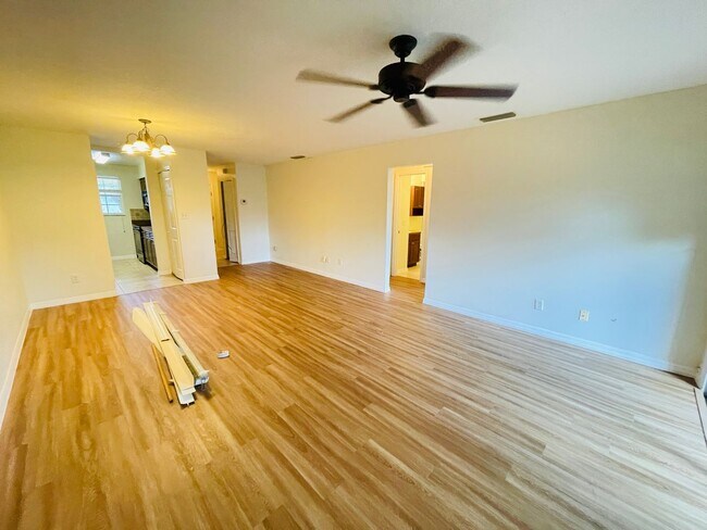 Foto del edificio - Charming 1-bedroom, 1 bathroom condo in Wi...
