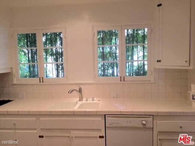 Foto del edificio - 2 br, 2 bath Condo - 1145 S Bedford St