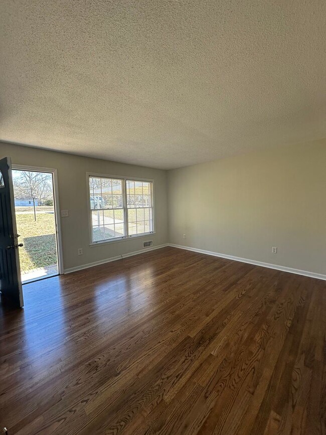 Foto del edificio - 3 bedroom home near Wire Park