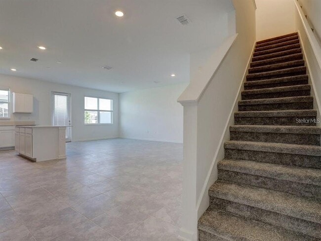 Building Photo - 291 Nine Iron Dr