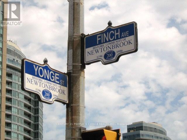 Photo principale - 5508-5508 Yonge St