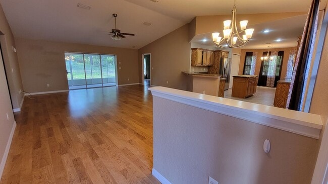 Building Photo - Citrus Springs 4/2/2