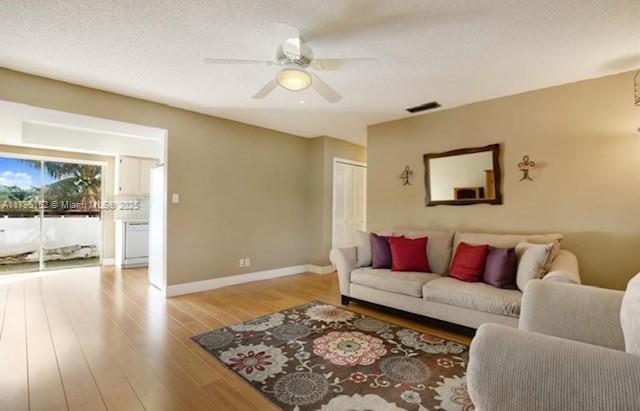 Foto del edificio - 336 SW 1st St