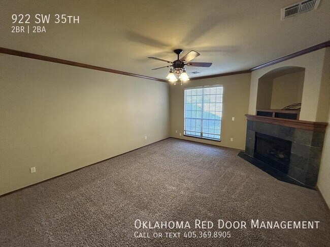 Foto del edificio - 922 SW 35th St