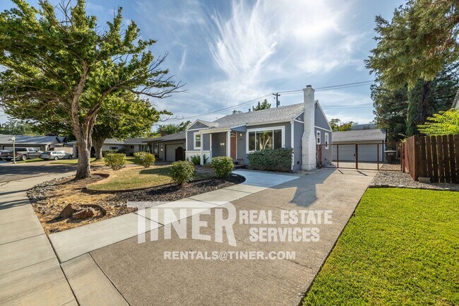 Building Photo - Charming East Sacramento Bungalow