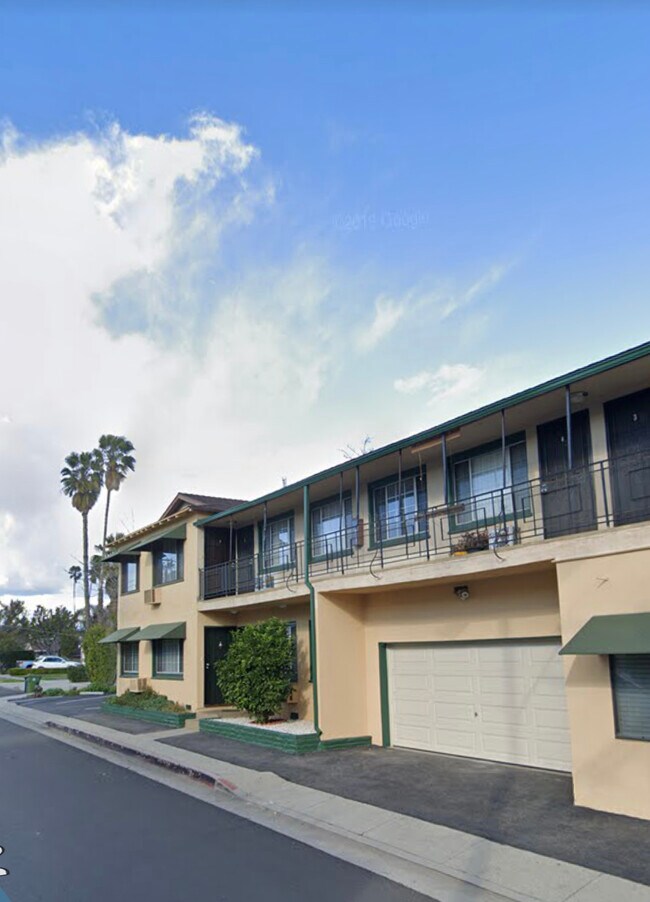 Foto del edificio - 12329 Oxnard St