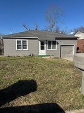 Building Photo - 2235 SE Dewey Ave