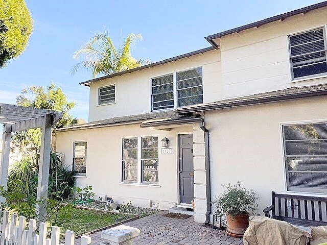Primary Photo - 1420-1426 1/2 Maple St