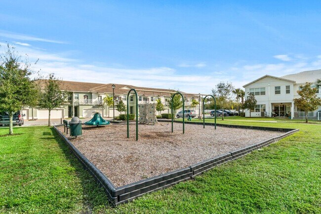 Building Photo - 62 Sabal Ct