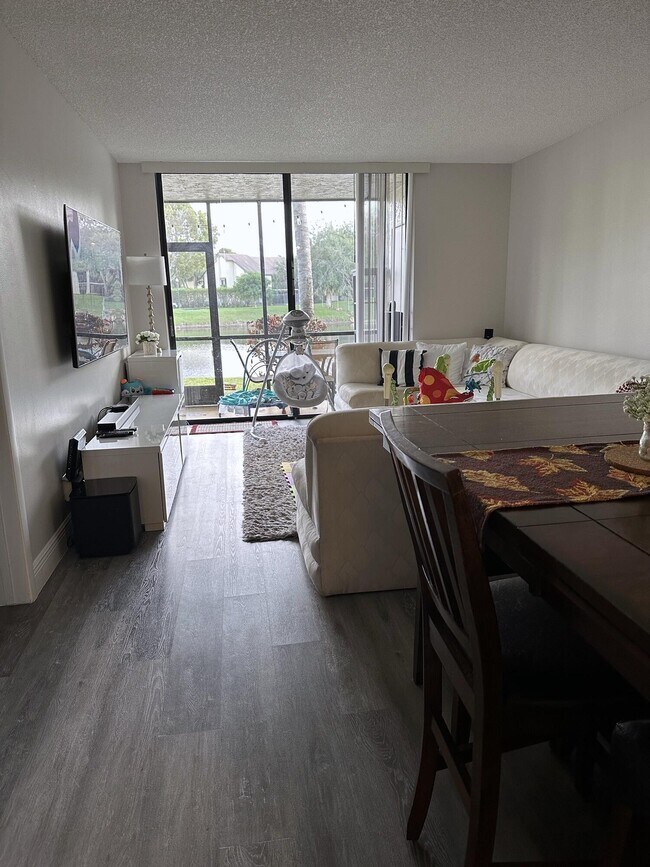 1236 S Military Trail Unit 1511, Deerfield Beach, FL 33442 Condo for