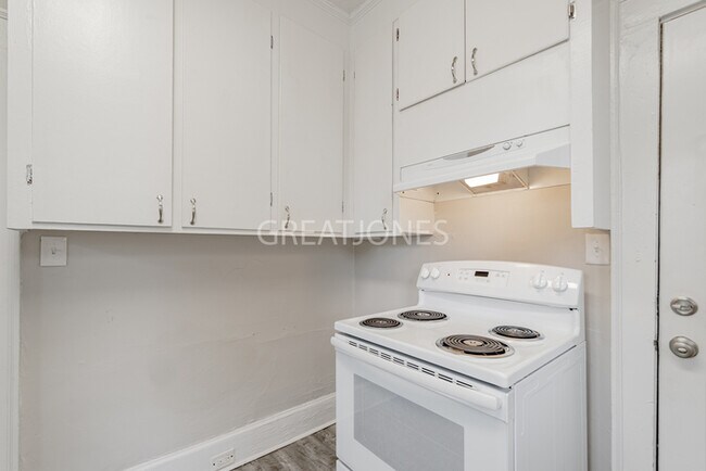 Foto del edificio - Charming 2 bedroom home in Columbia!