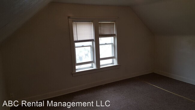 Building Photo - 419 N 2nd Ave