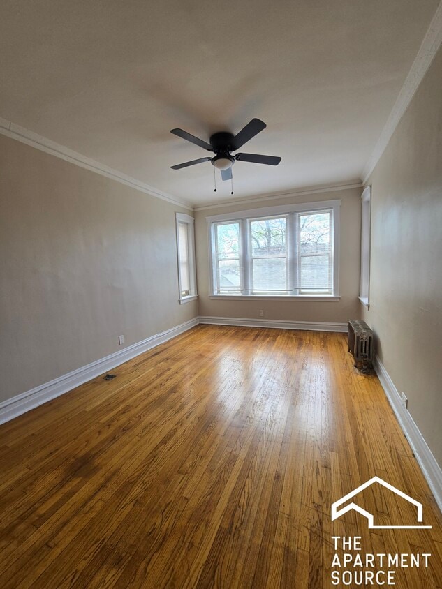 Foto principal - 3258 W Belle Plaine Ave