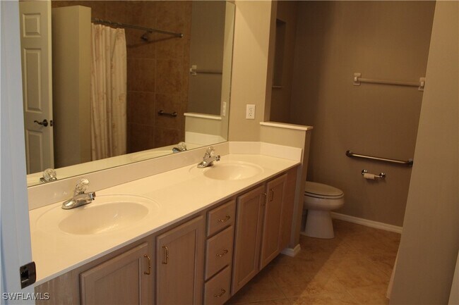 Foto del edificio - 6993 Lone Oak Blvd