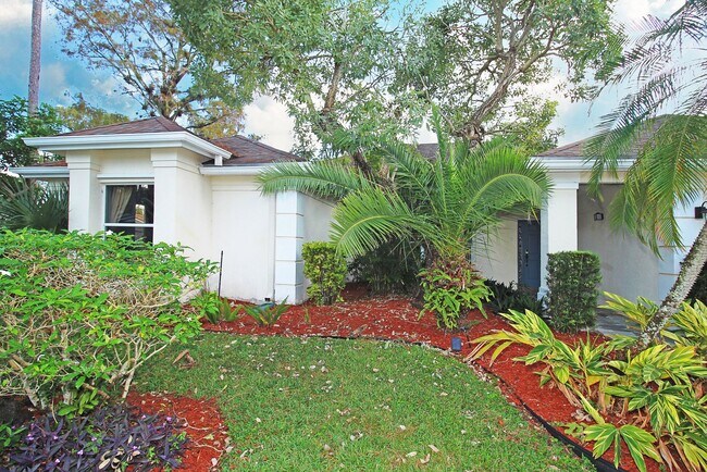 Foto del edificio - Spacious 4BR Pool Home on Quiet Cul-de-Sac in Wellington