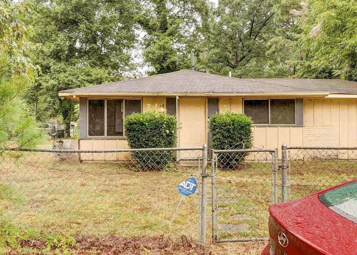 Foto del edificio - 9524 Carling Dr