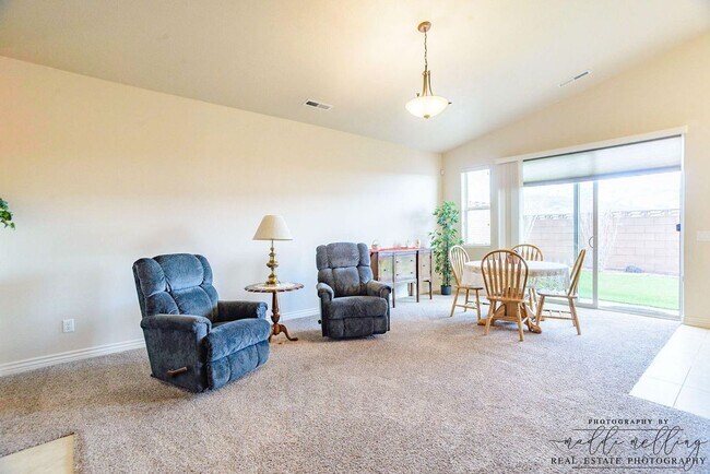 Building Photo - Crescent Heights Home