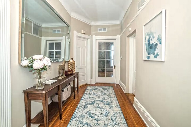 In unit foyer connects all rooms. - 1104 Cross Ln