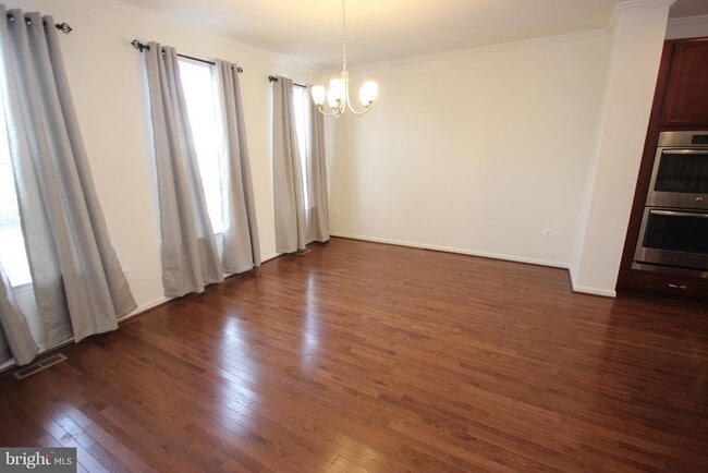 Building Photo - 21517 Willow Breeze Sq
