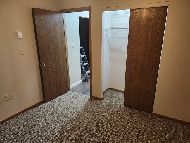 Foto del edificio - 2448 Wilshire Dr