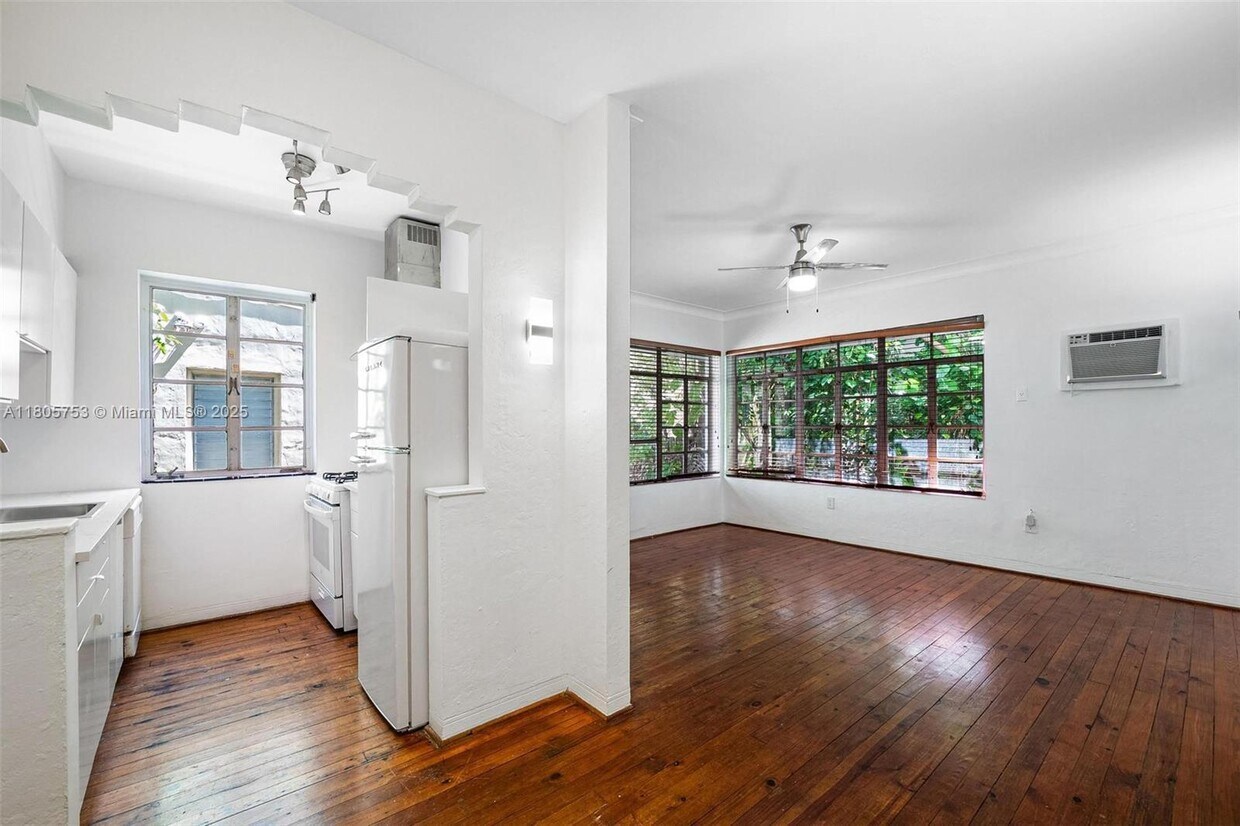Foto principal - 1611 Euclid Ave