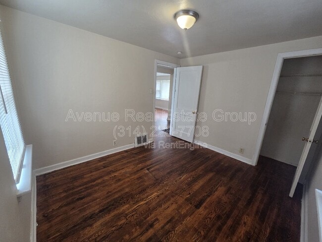 Building Photo - 7148 Lillian Ave