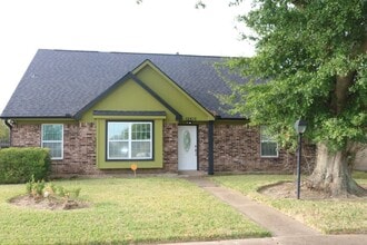 Building Photo - 12615 Huntington Venture Dr